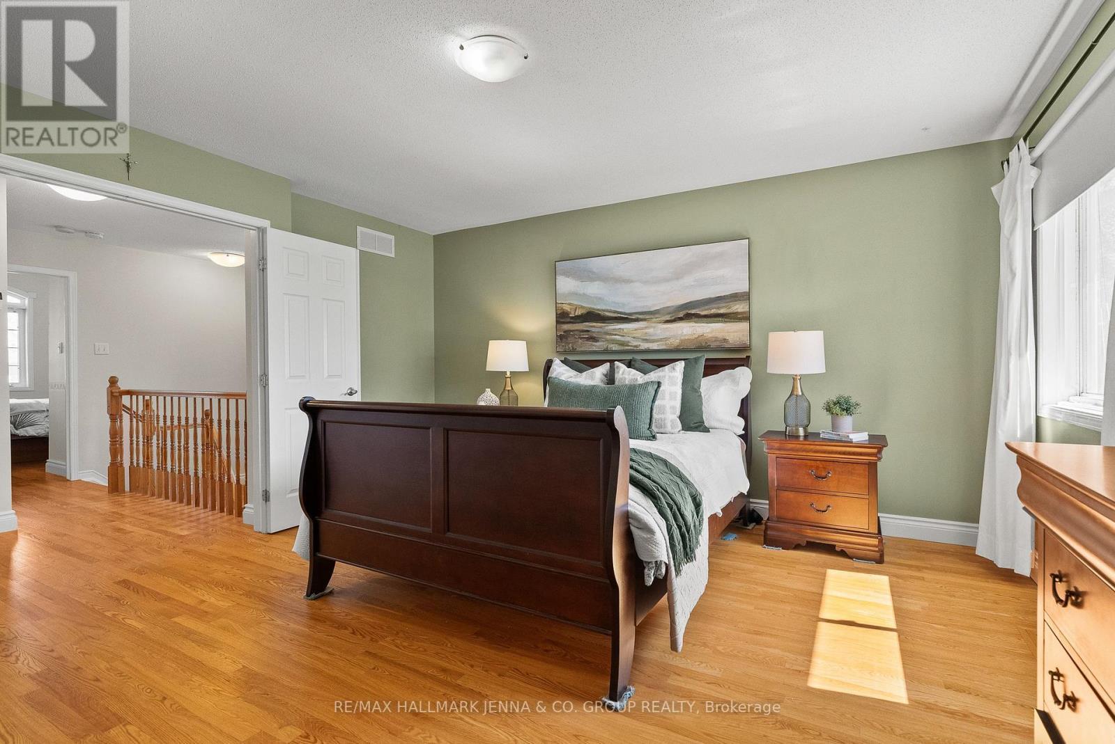 106 Bloomingdale Street, Ottawa, ON - Indoor Photo Showing Bedroom