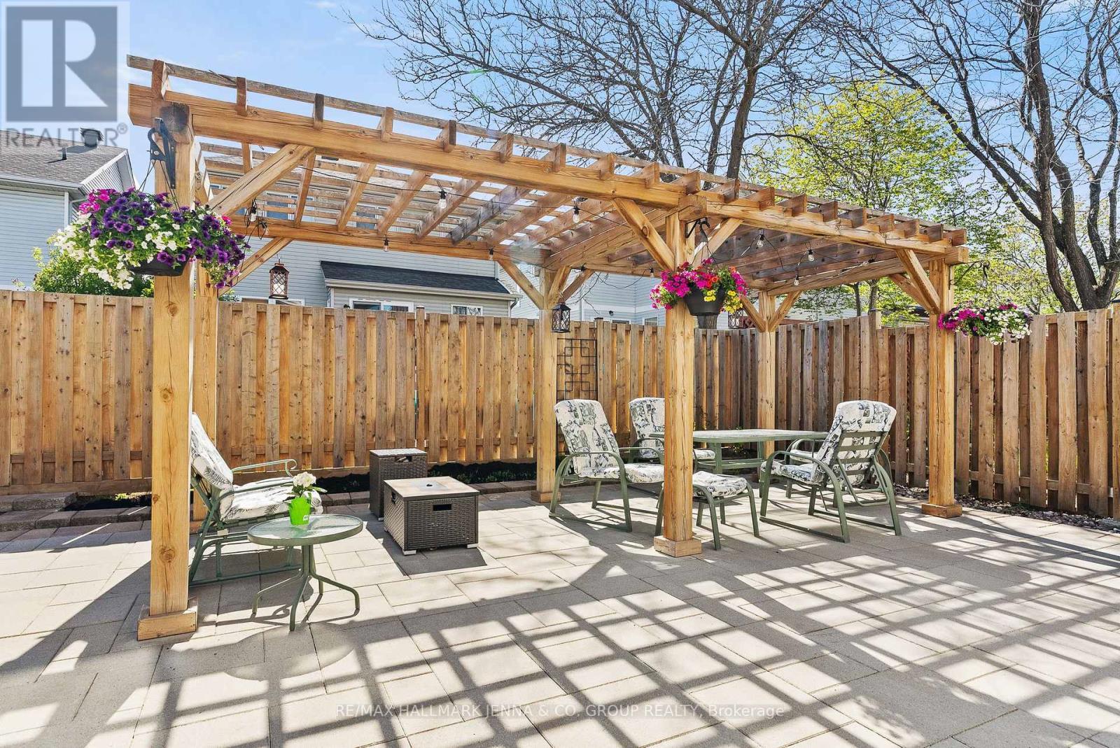 106 Bloomingdale Street, Ottawa, ON - Outdoor