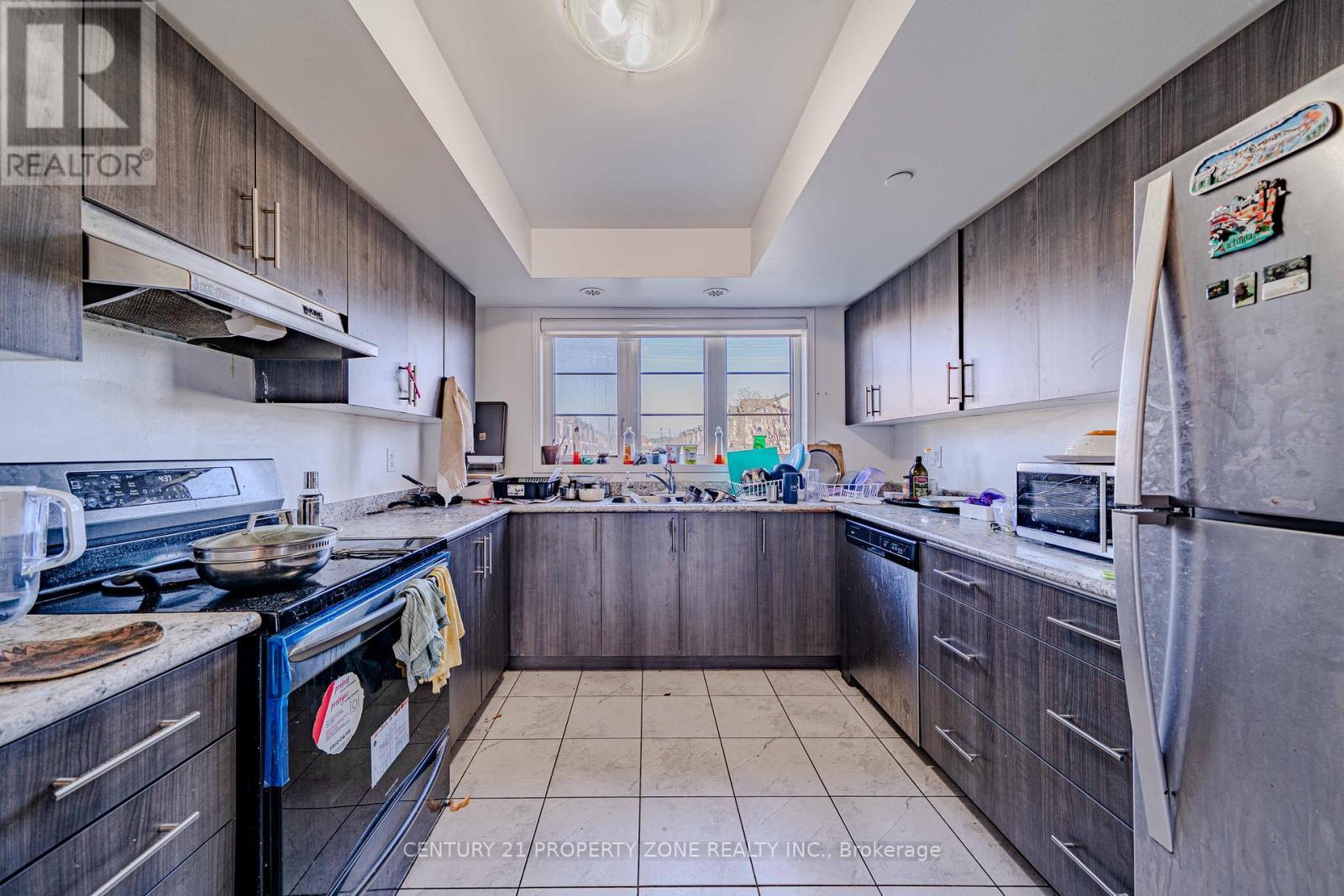2514 Rosedrop Path, Oshawa, ON - Indoor Photo Showing Kitchen