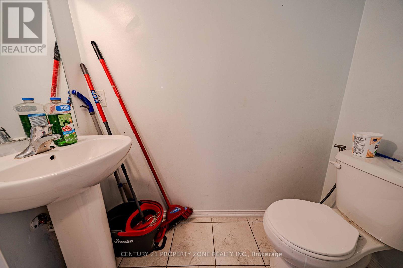 2514 Rosedrop Path, Oshawa, ON - Indoor Photo Showing Bathroom