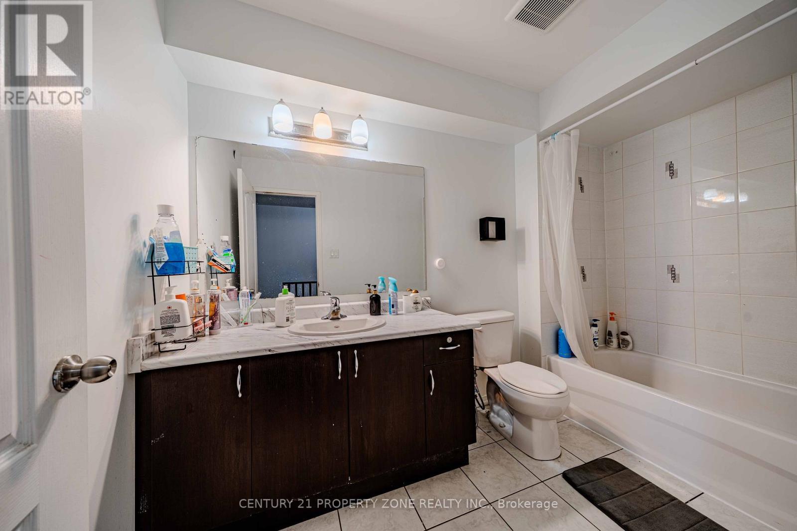 2514 Rosedrop Path, Oshawa, ON - Indoor Photo Showing Bathroom