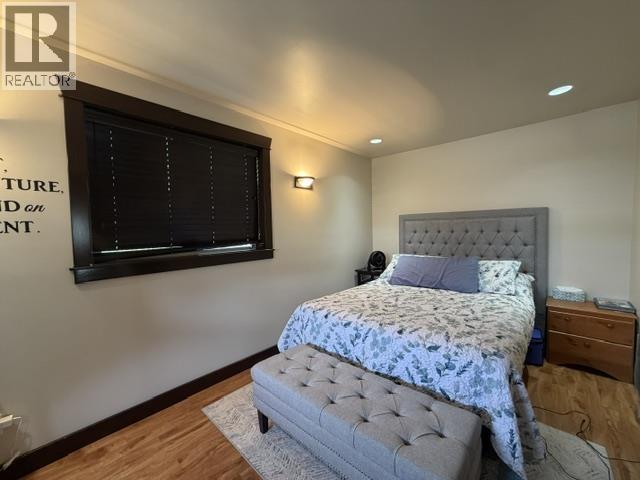 7264 Eugene Road, Prince George, BC - Indoor Photo Showing Bedroom