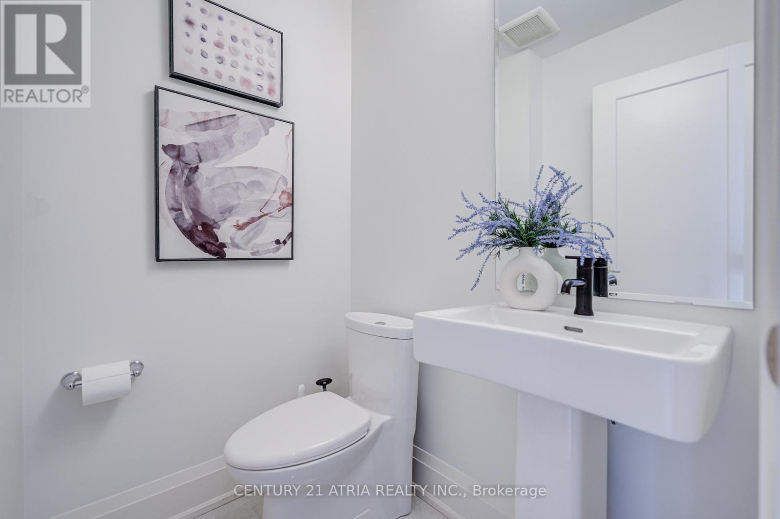 49 Cohen Way, Vaughan, ON - Indoor Photo Showing Bathroom