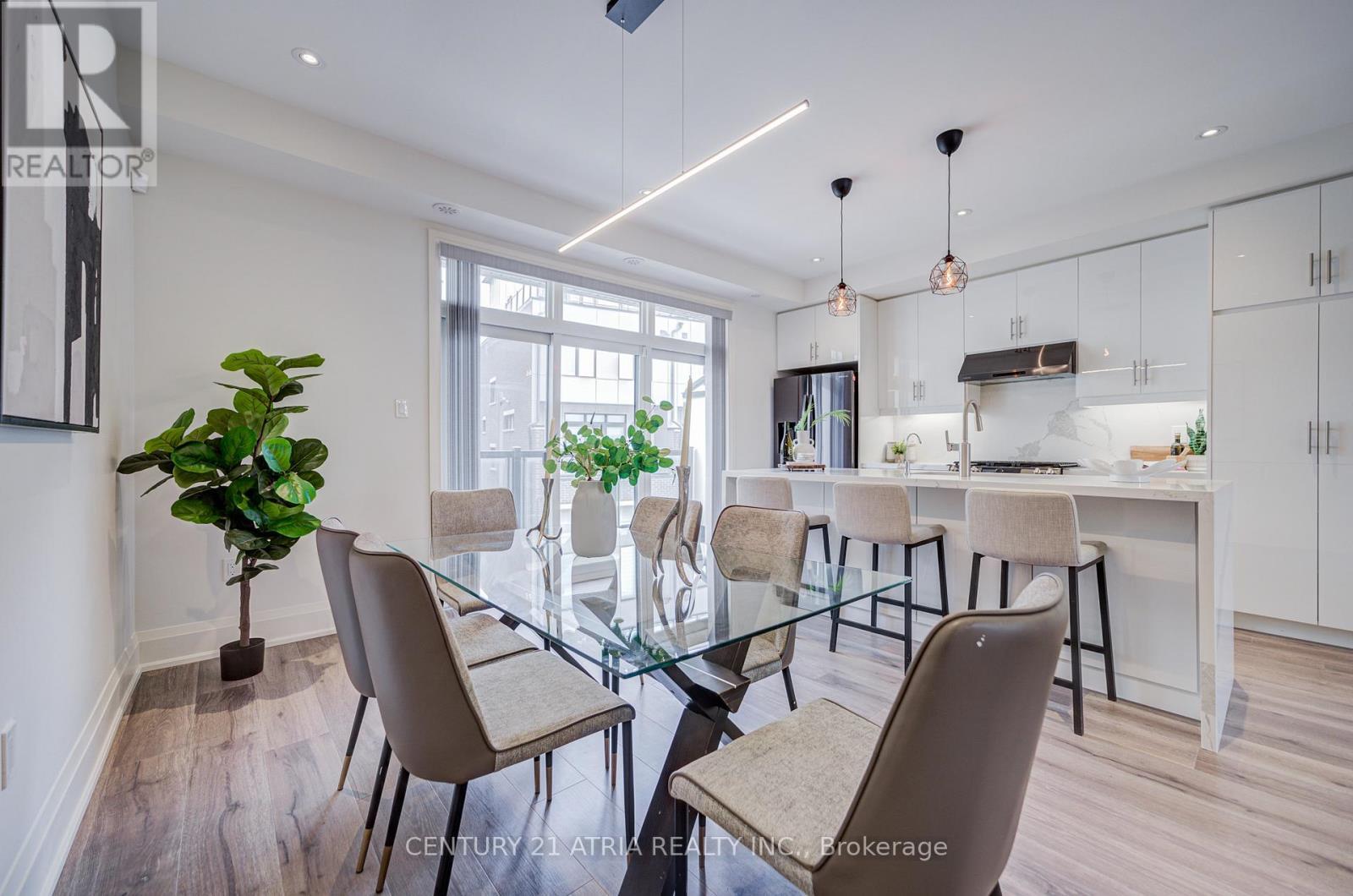 49 Cohen Way, Vaughan, ON - Indoor Photo Showing Dining Room
