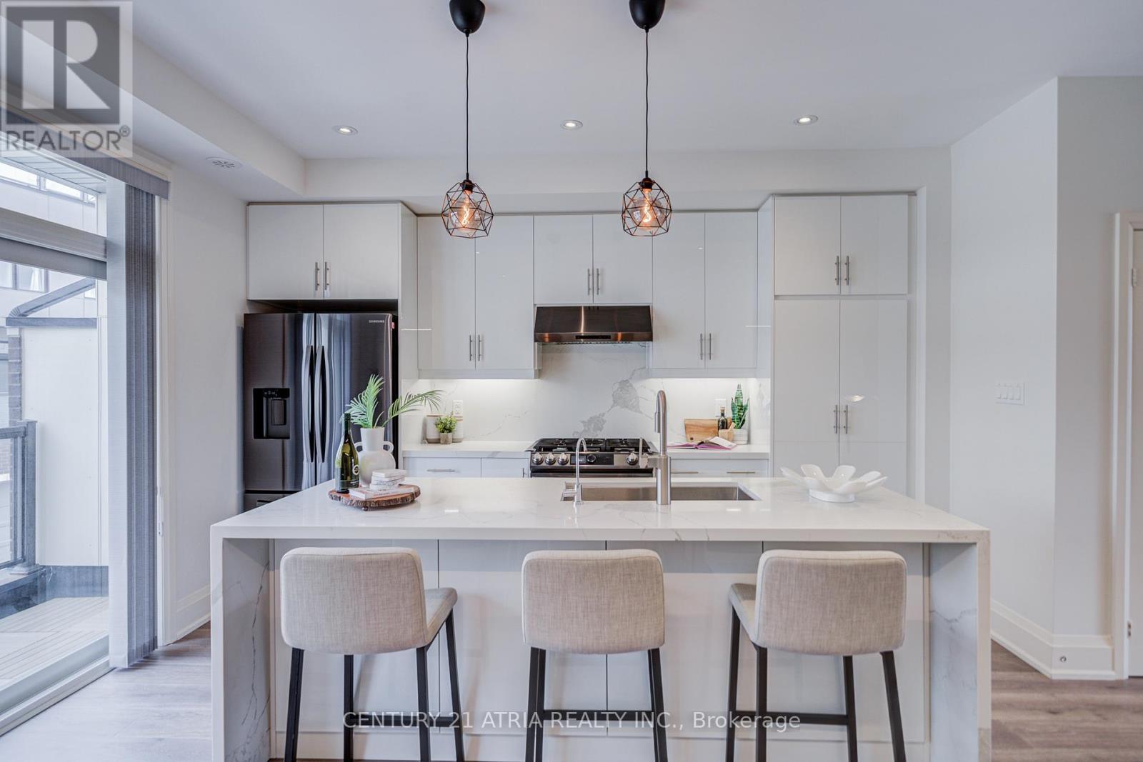 49 Cohen Way, Vaughan, ON - Indoor Photo Showing Kitchen With Stainless Steel Kitchen With Upgraded Kitchen