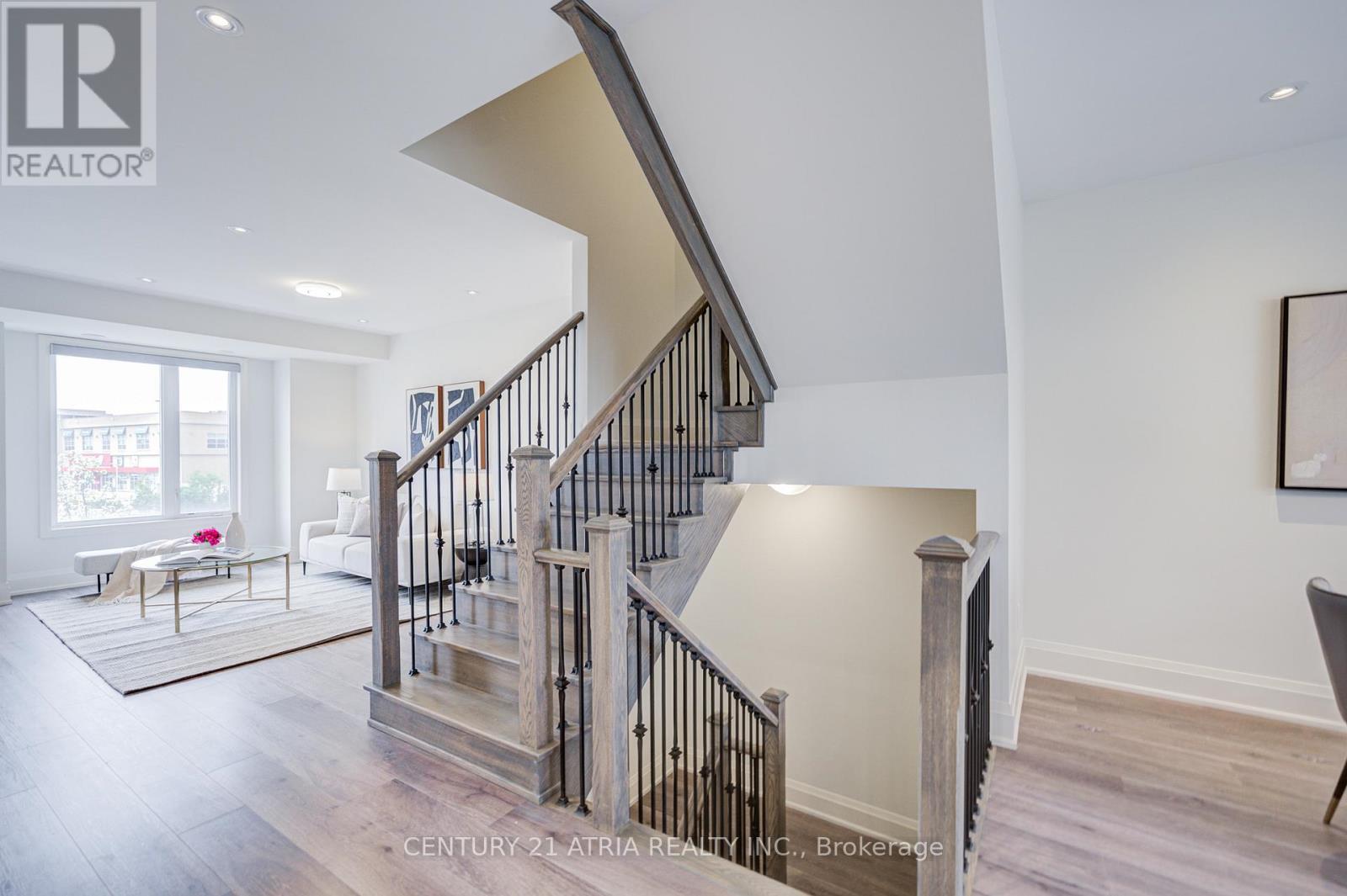 49 Cohen Way, Vaughan, ON - Indoor Photo Showing Other Room