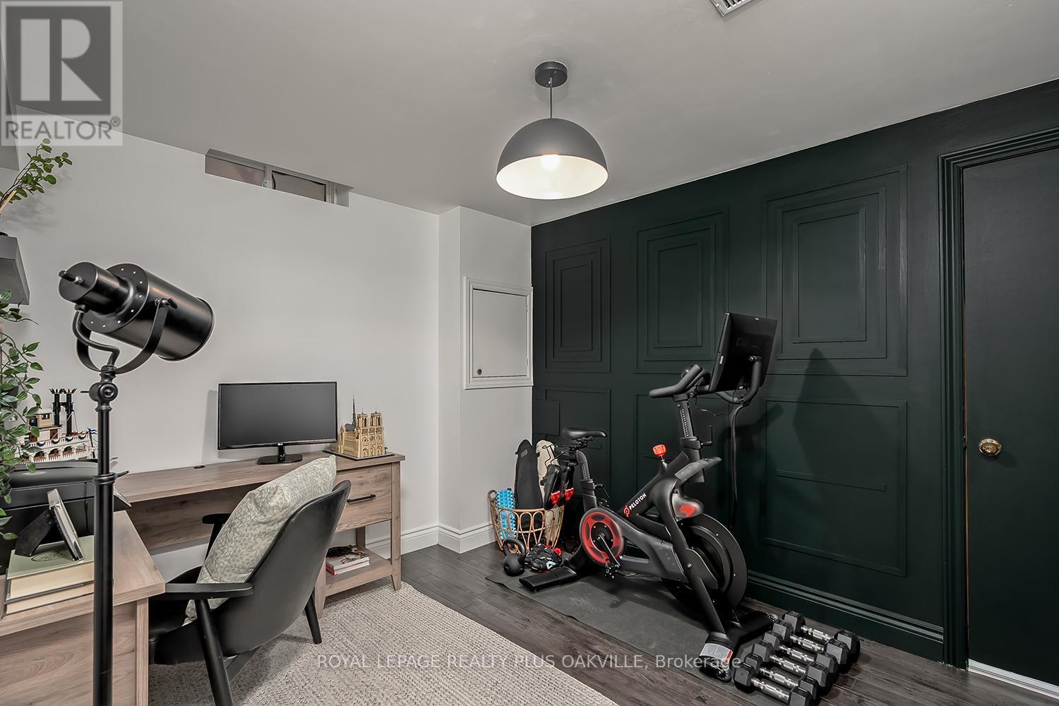 1159 Barclay Circle, Milton, ON - Indoor Photo Showing Gym Room