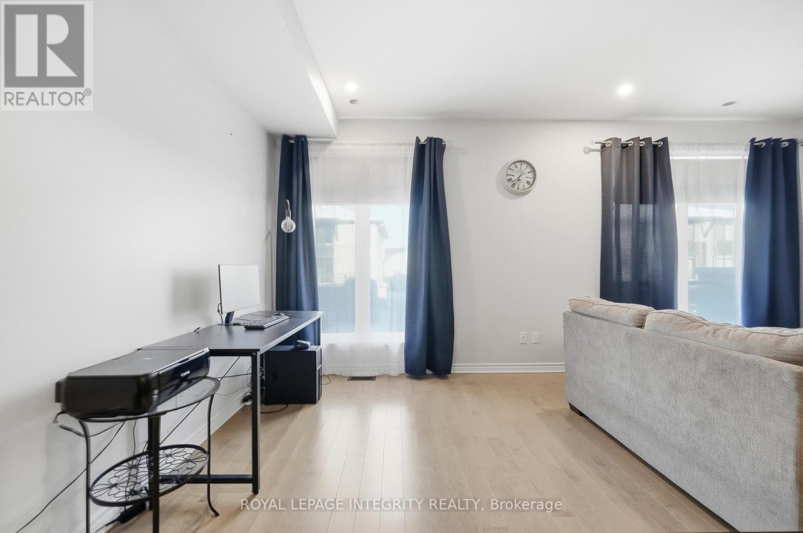 520 Stadacone Row, Ottawa, ON - Indoor