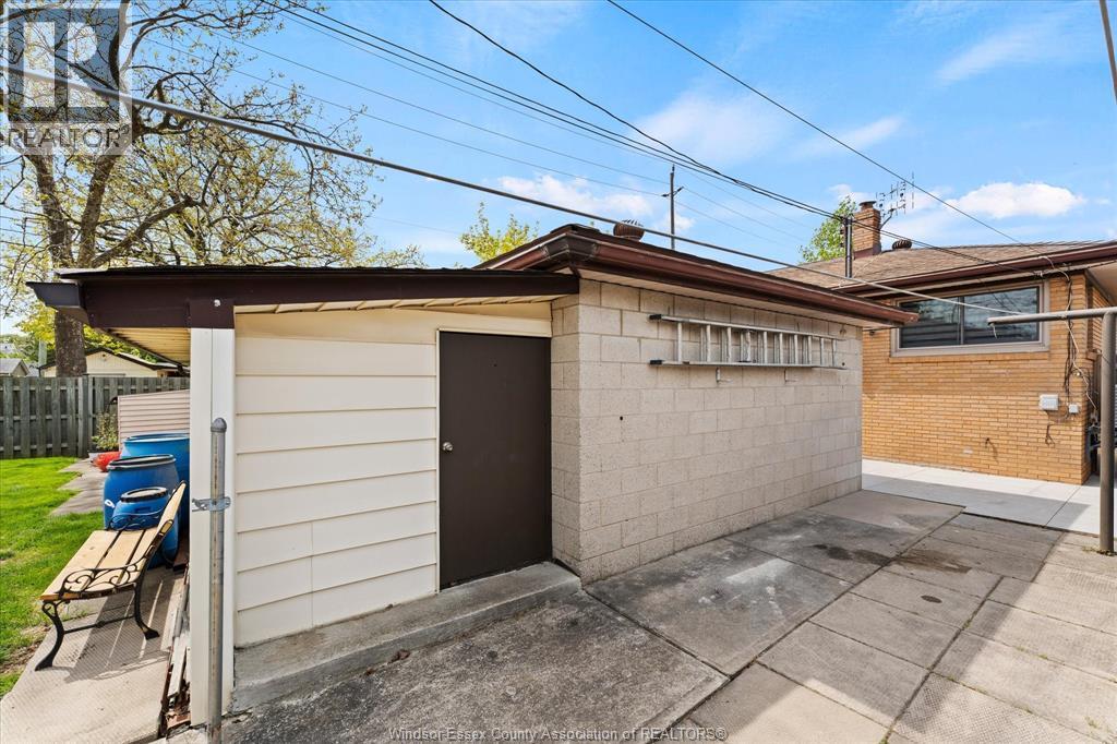 1796 Albert Road, Windsor, ON - Outdoor With Exterior