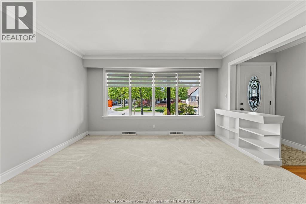 1796 Albert Road, Windsor, ON - Indoor Photo Showing Other Room