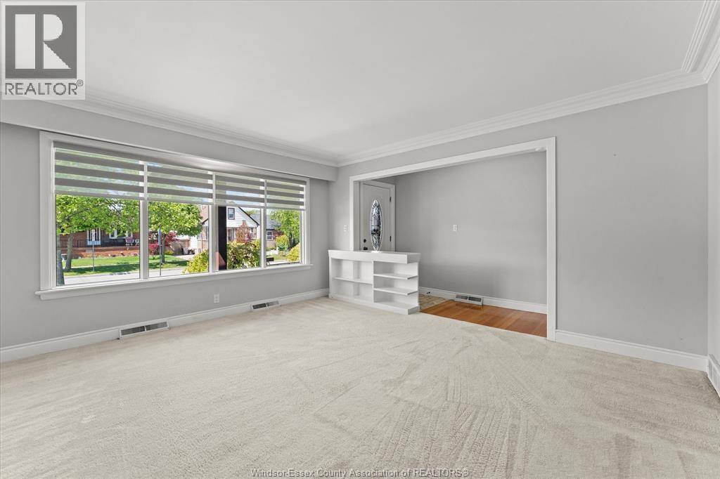 1796 Albert Road, Windsor, ON - Indoor