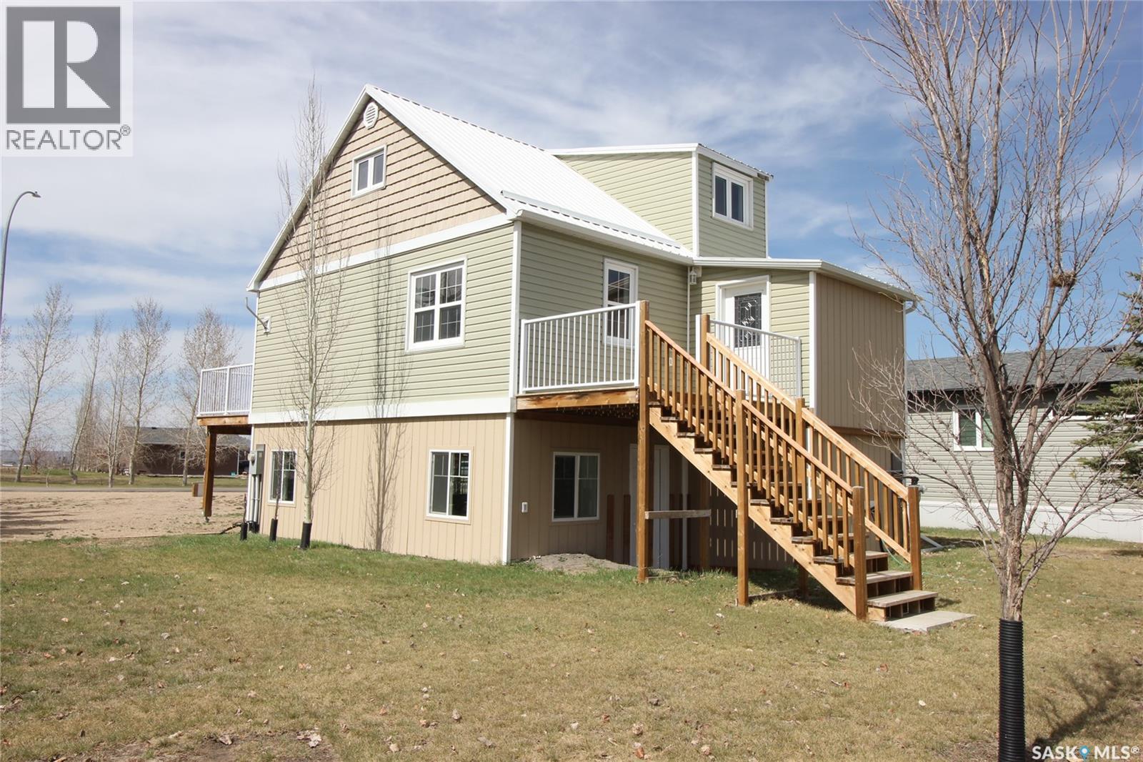 10 Louise Crescent, Katepwa Beach, SK - Outdoor