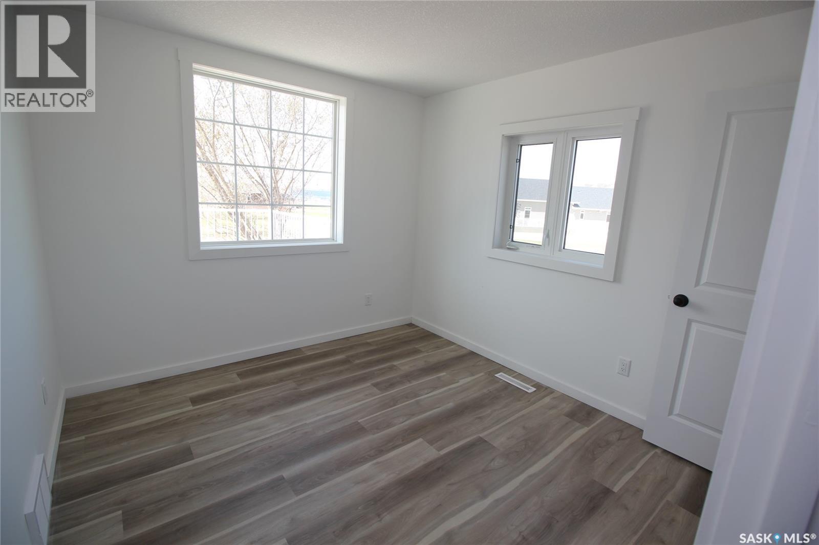 10 Louise Crescent, Katepwa Beach, SK - Indoor Photo Showing Other Room