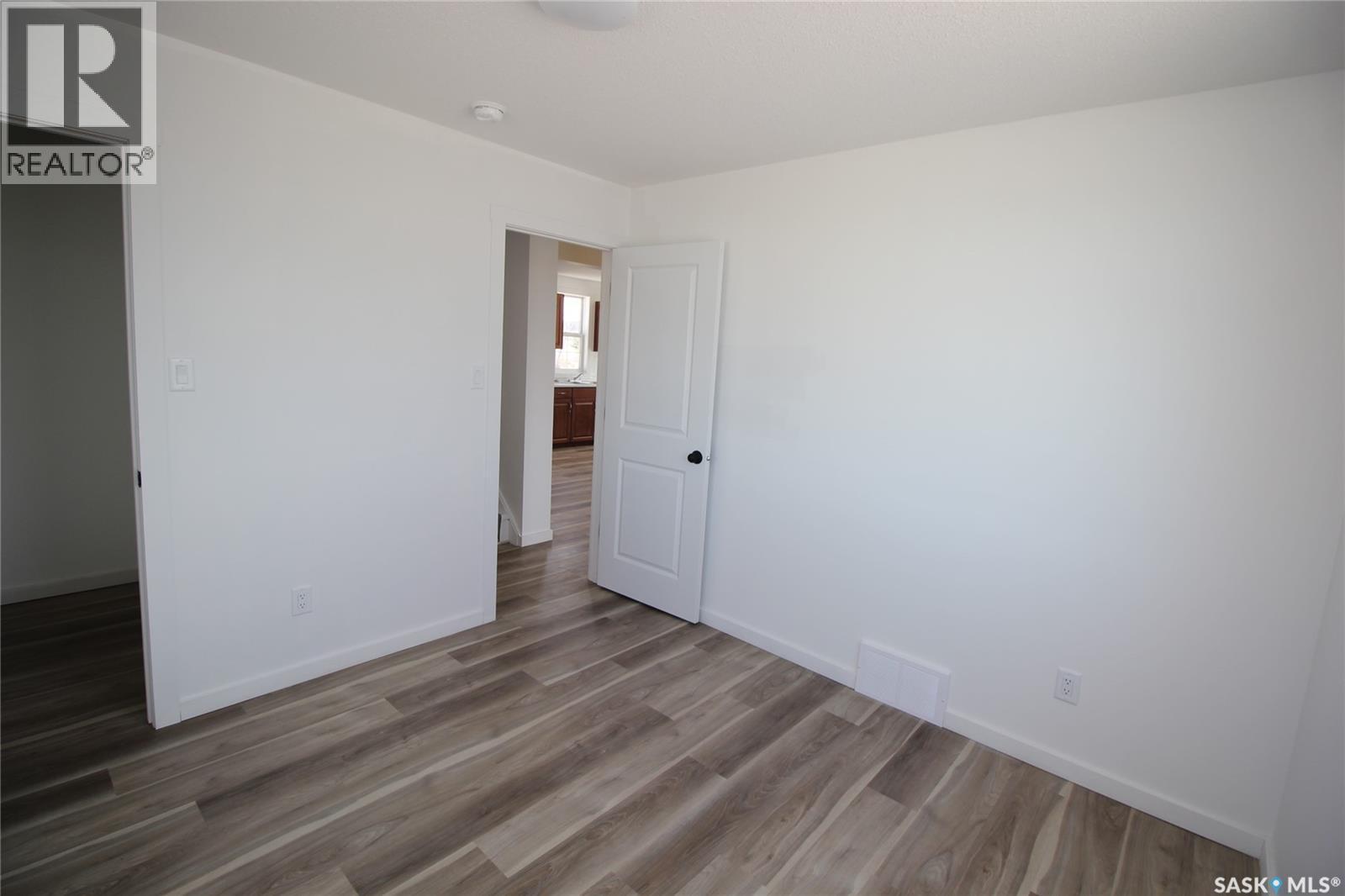 10 Louise Crescent, Katepwa Beach, SK - Indoor Photo Showing Other Room