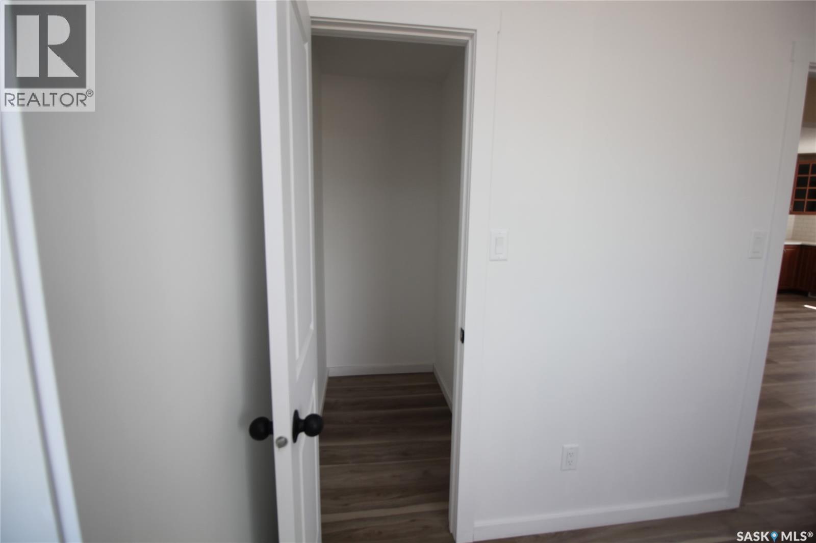 10 Louise Crescent, Katepwa Beach, SK - Indoor Photo Showing Other Room
