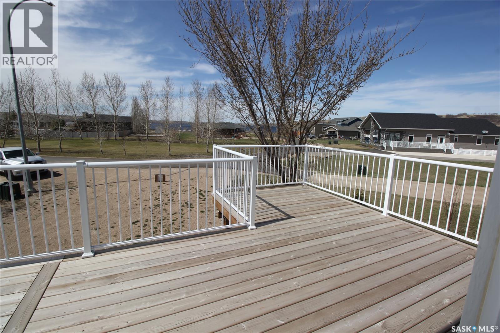 10 Louise Crescent, Katepwa Beach, SK - Outdoor