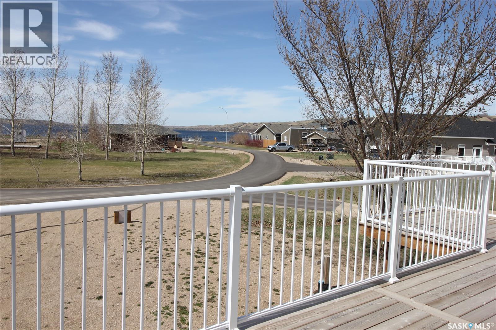 10 Louise Crescent, Katepwa Beach, SK - Outdoor With Deck Patio Veranda