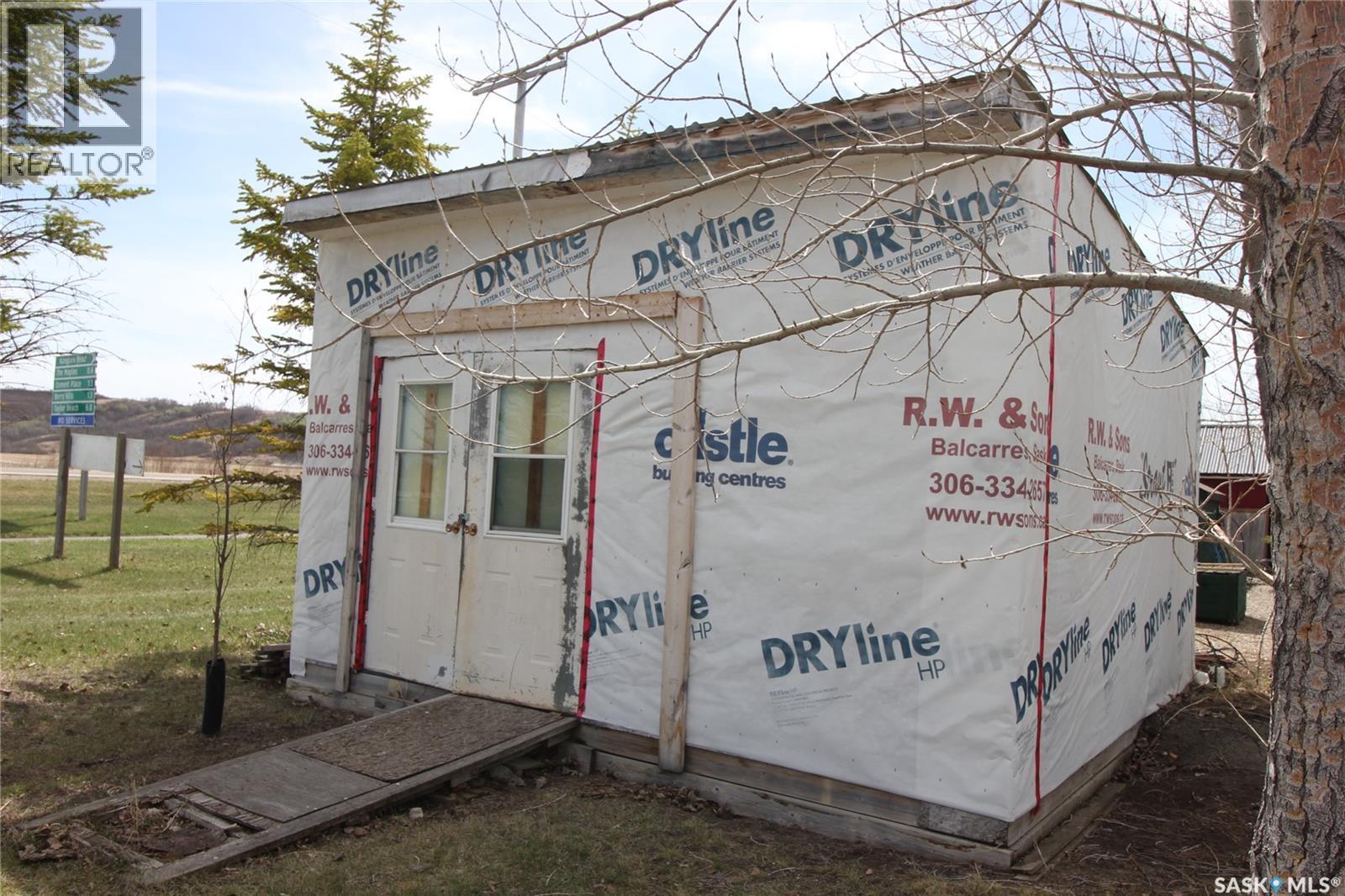 10 Louise Crescent, Katepwa Beach, SK - Outdoor
