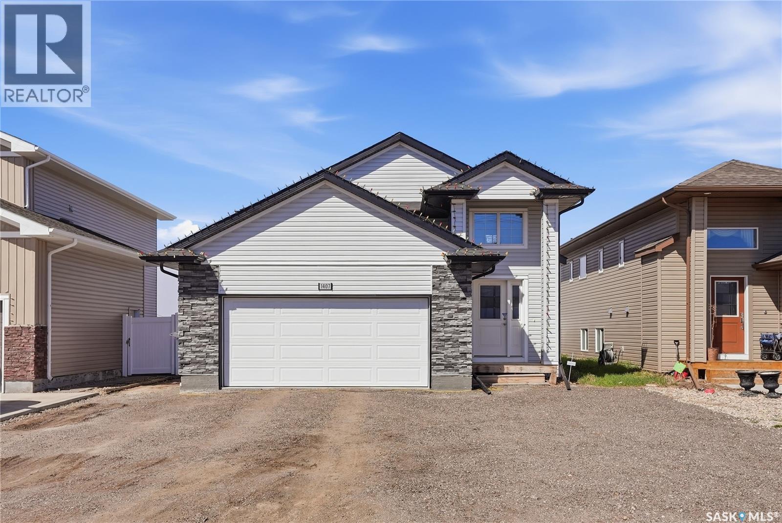 1407 Hughes Drive, Saskatoon, SK - Outdoor