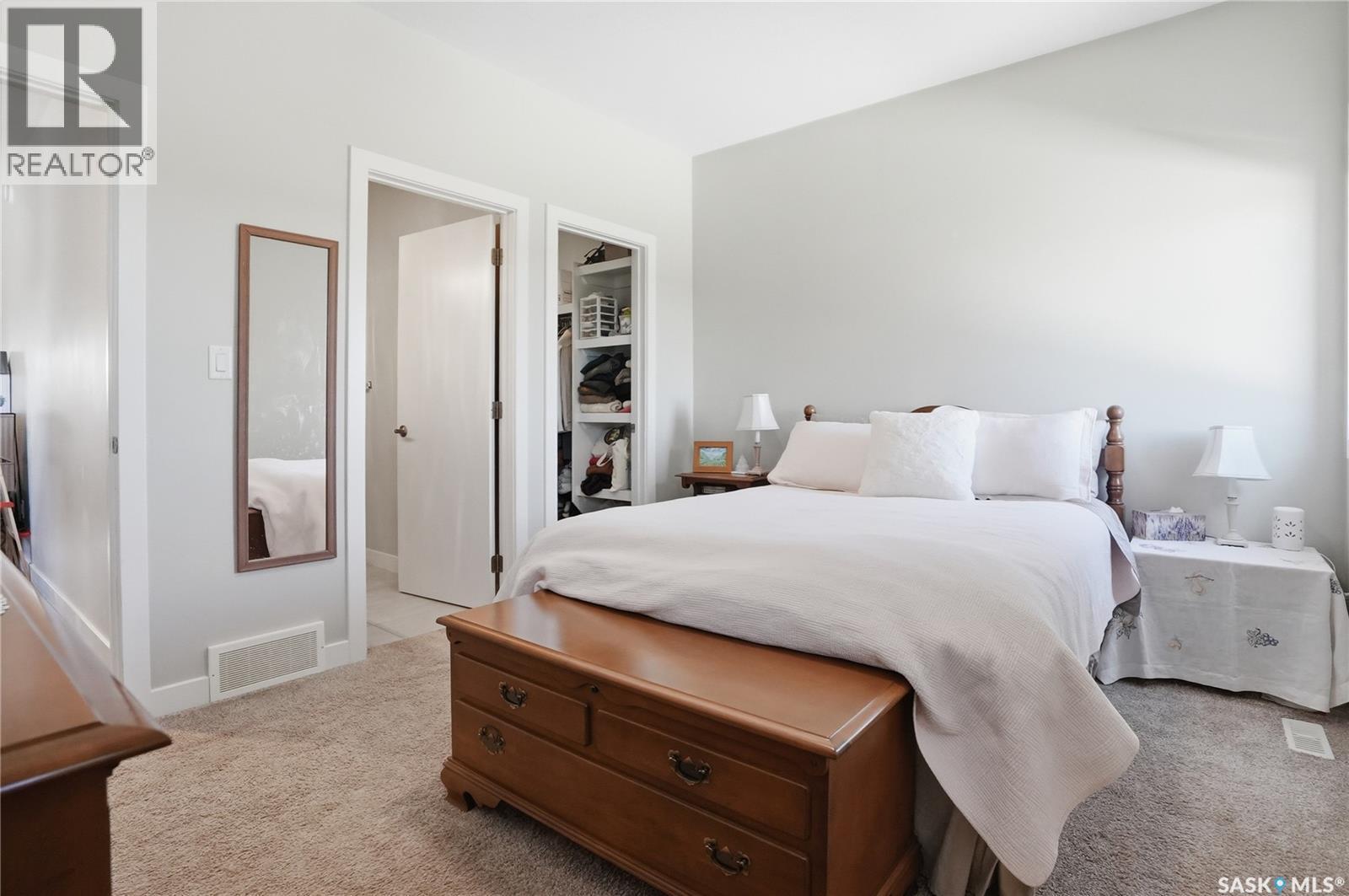 1407 Hughes Drive, Saskatoon, SK - Indoor Photo Showing Bedroom