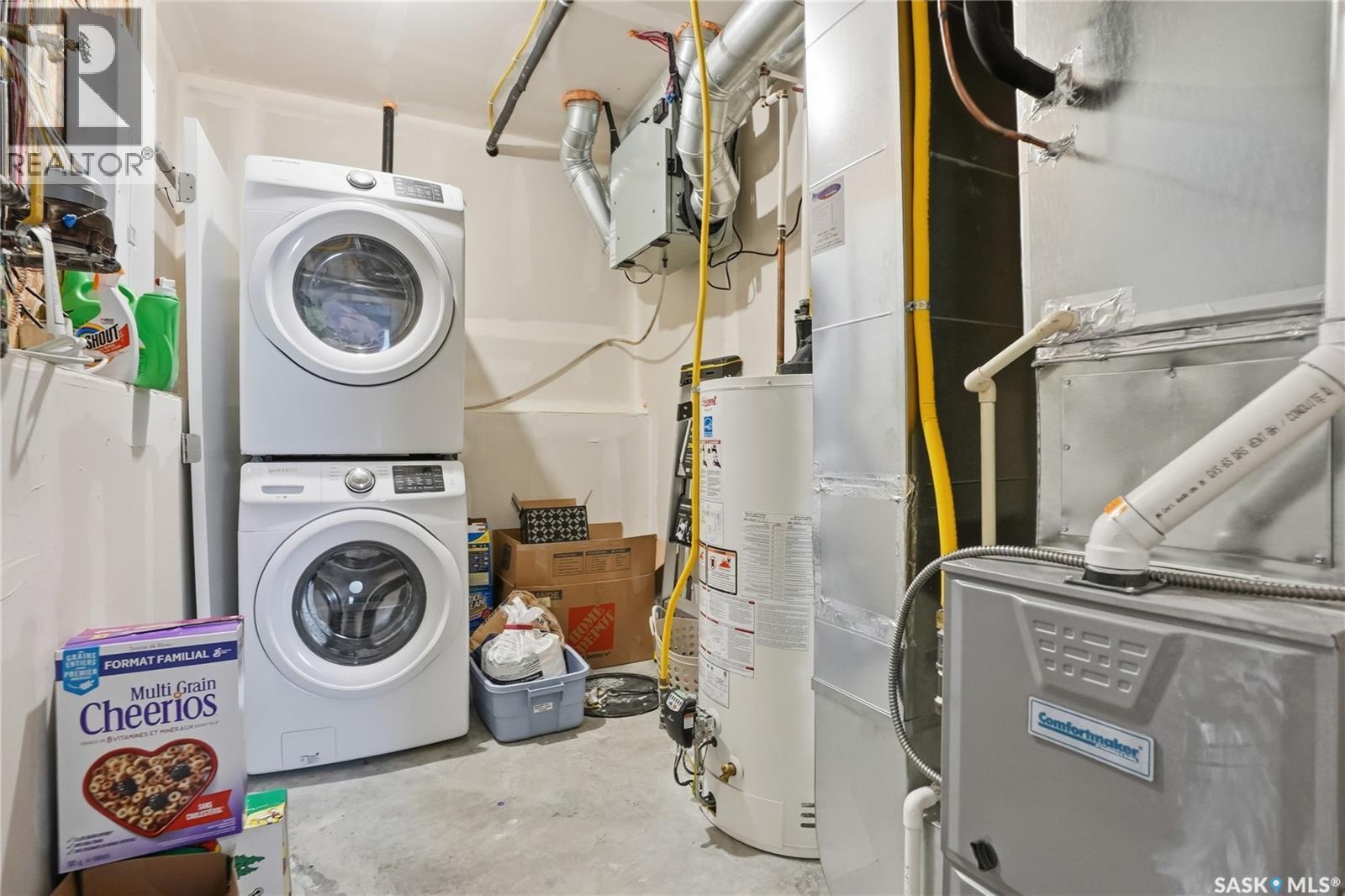 1407 Hughes Drive, Saskatoon, SK - Indoor Photo Showing Laundry Room