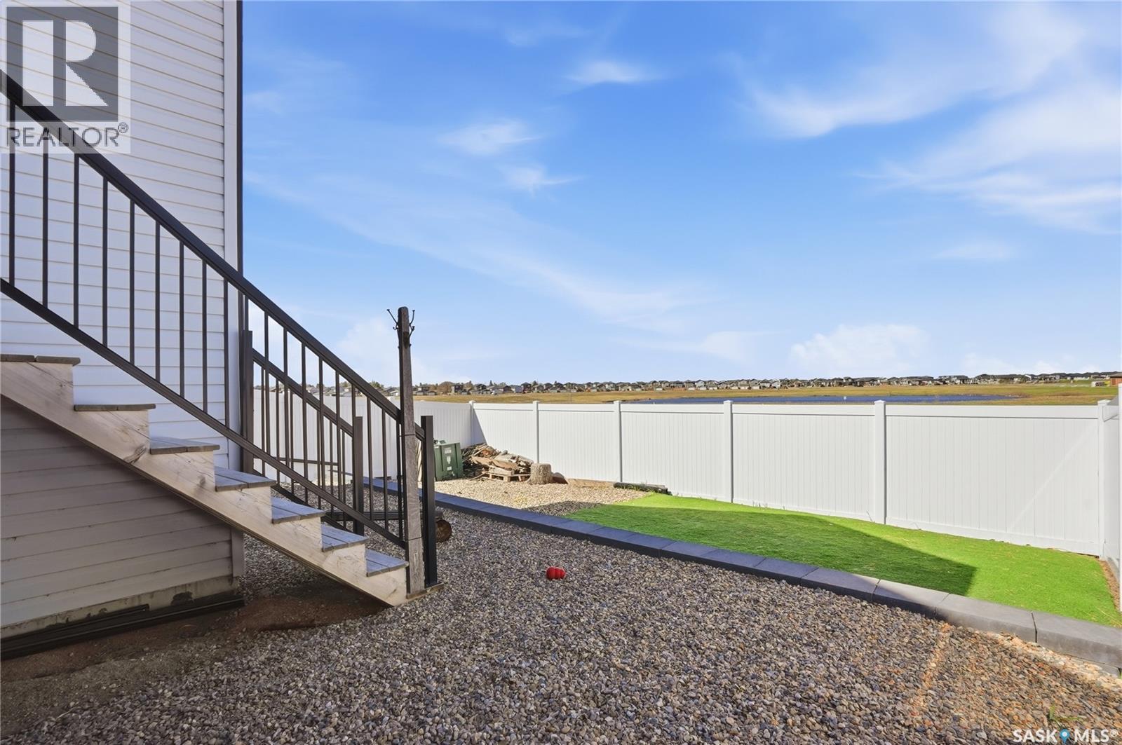 1407 Hughes Drive, Saskatoon, SK - Outdoor
