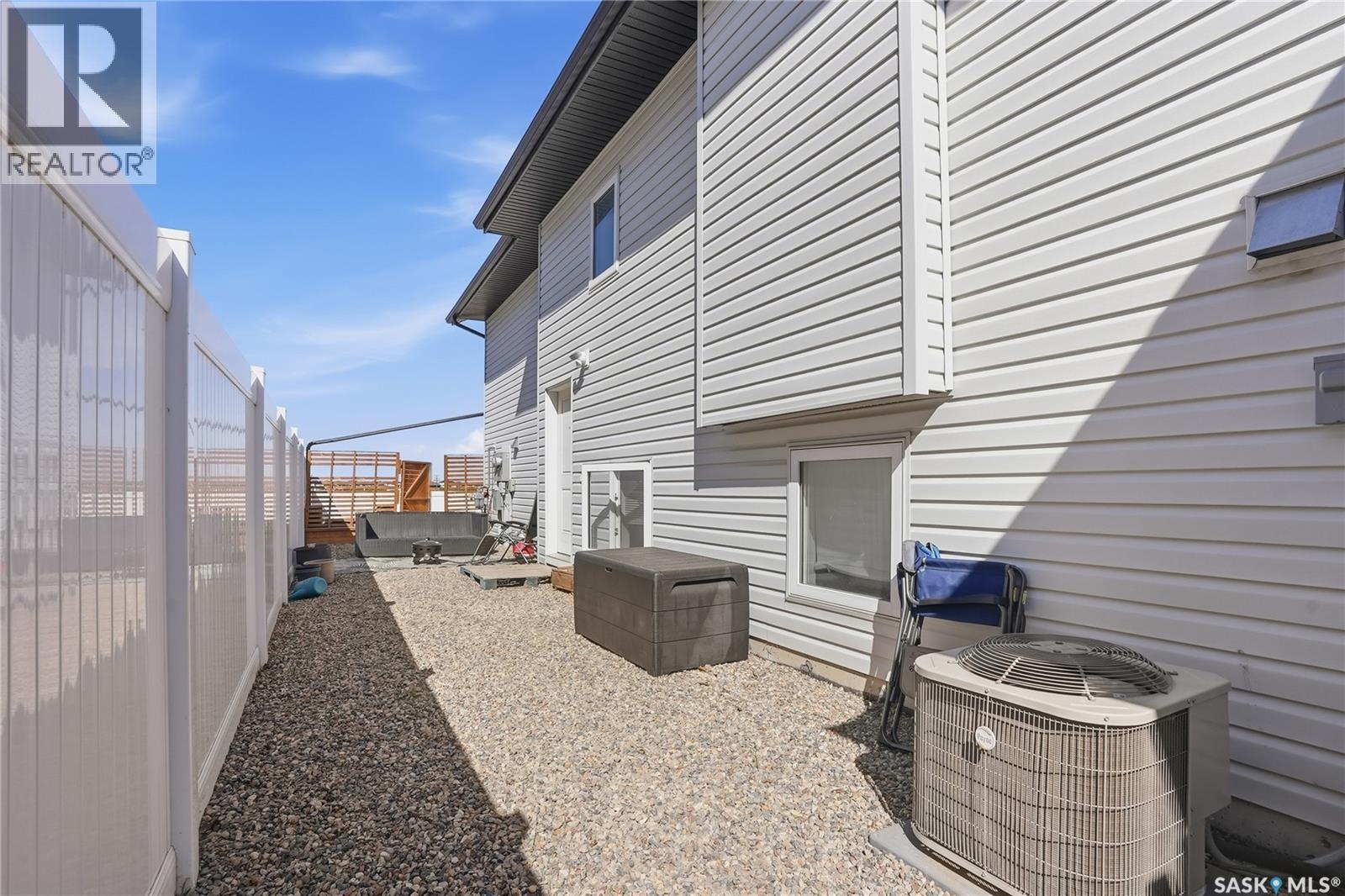1407 Hughes Drive, Saskatoon, SK - Outdoor With Exterior