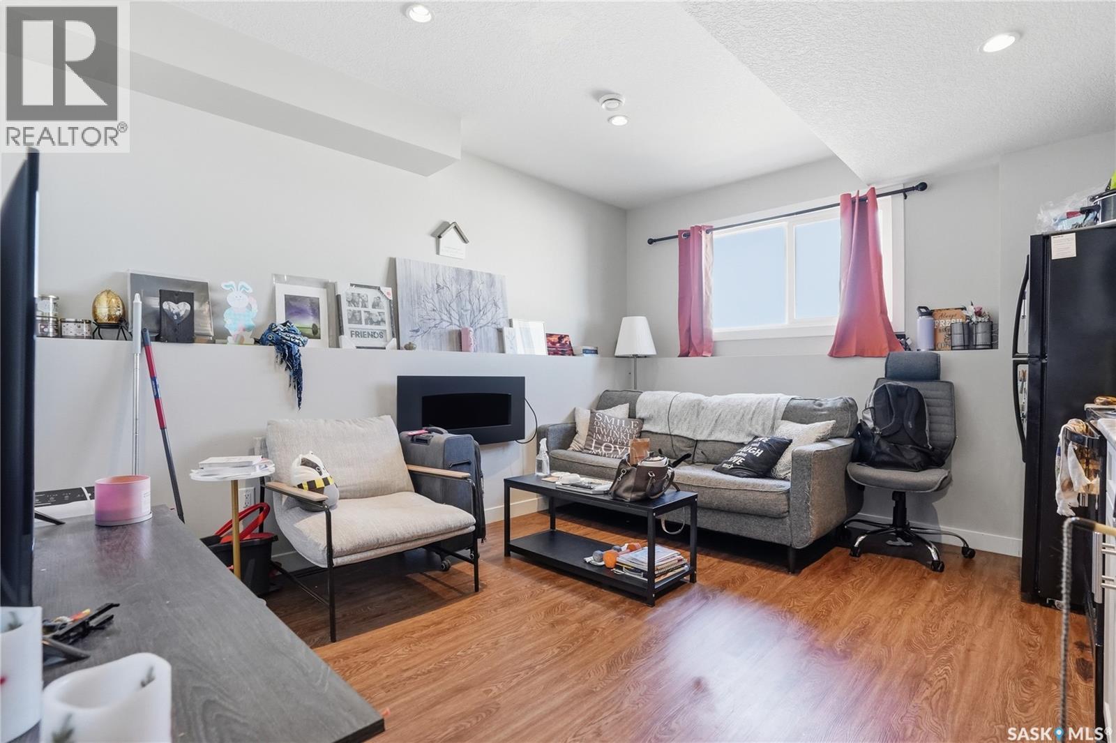 1407 Hughes Drive, Saskatoon, SK - Indoor
