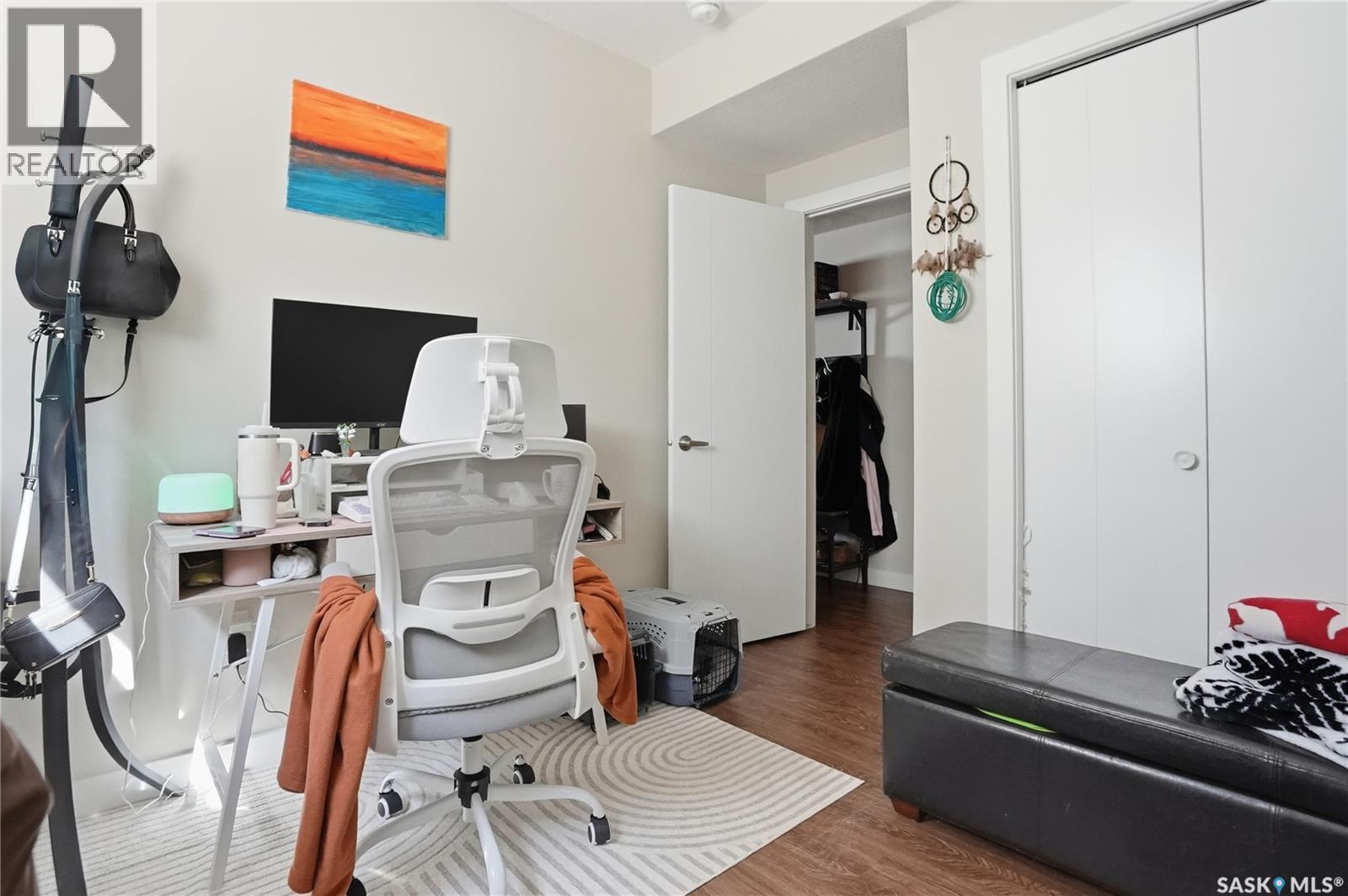 1407 Hughes Drive, Saskatoon, SK - Indoor Photo Showing Office