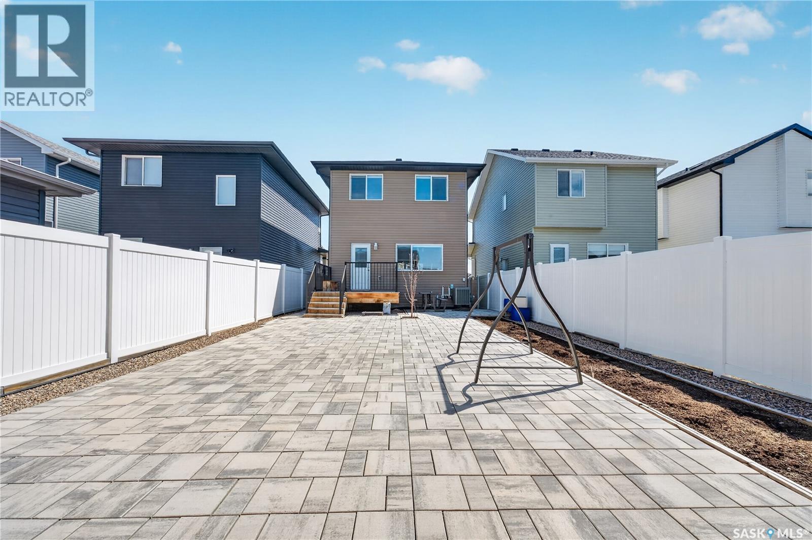 3136 Crosbie Crescent, Regina, SK - Outdoor