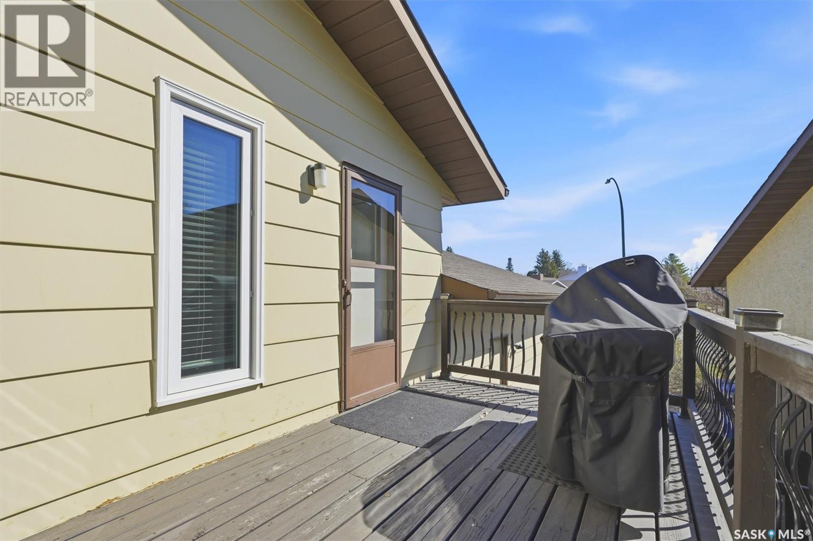 203 Gustin Crescent, Saskatoon, SK - Outdoor With Deck Patio Veranda With Exterior