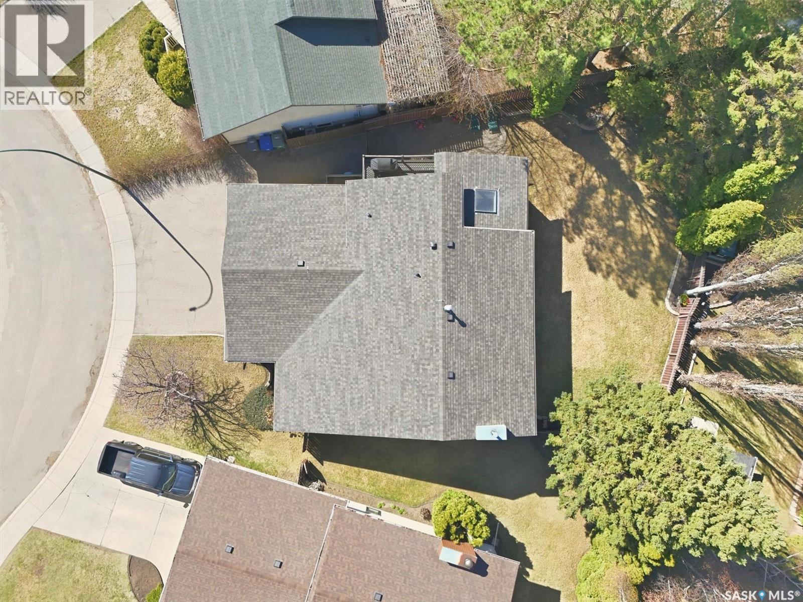 203 Gustin Crescent, Saskatoon, SK - Outdoor