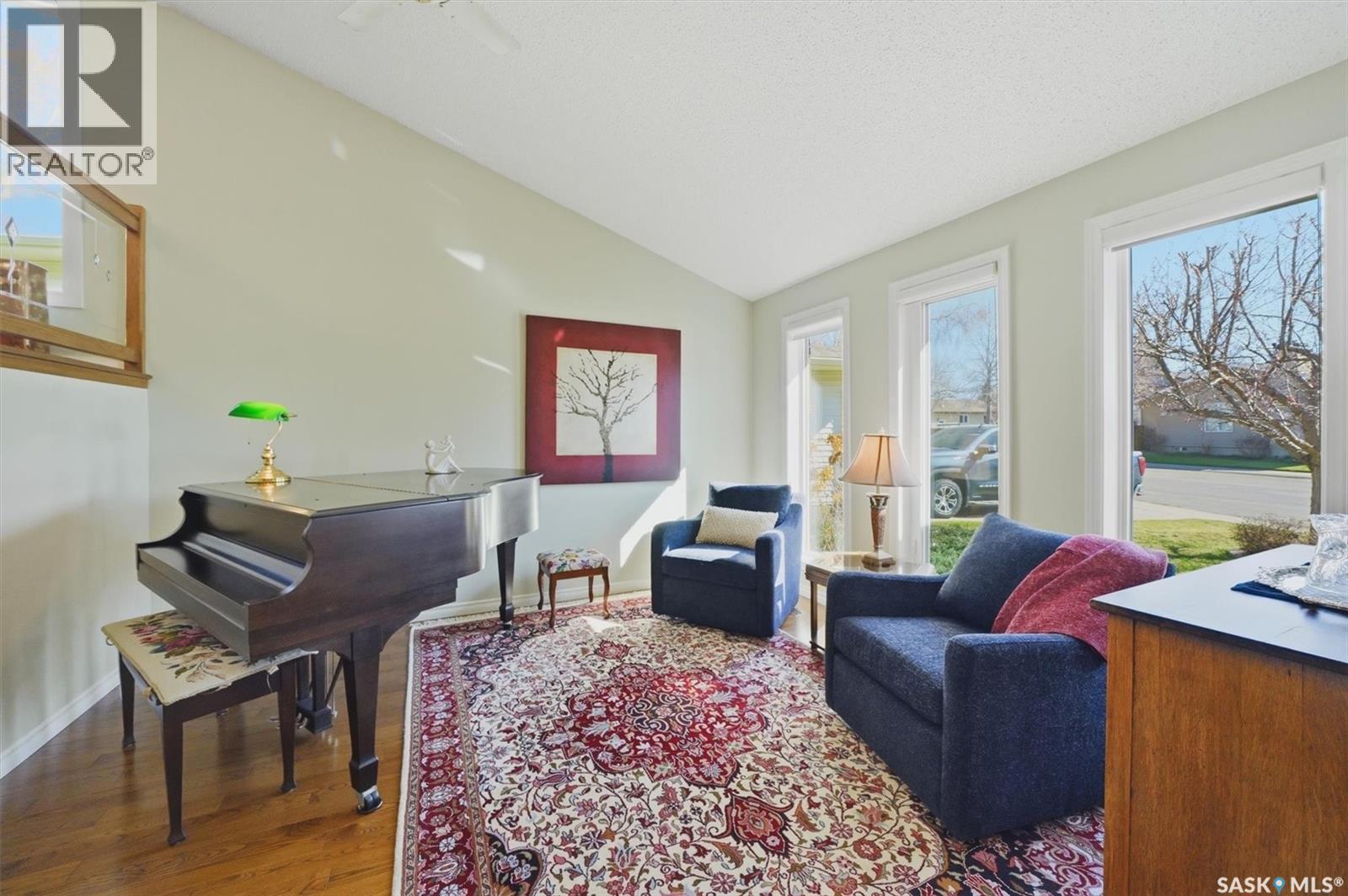 203 Gustin Crescent, Saskatoon, SK - Indoor