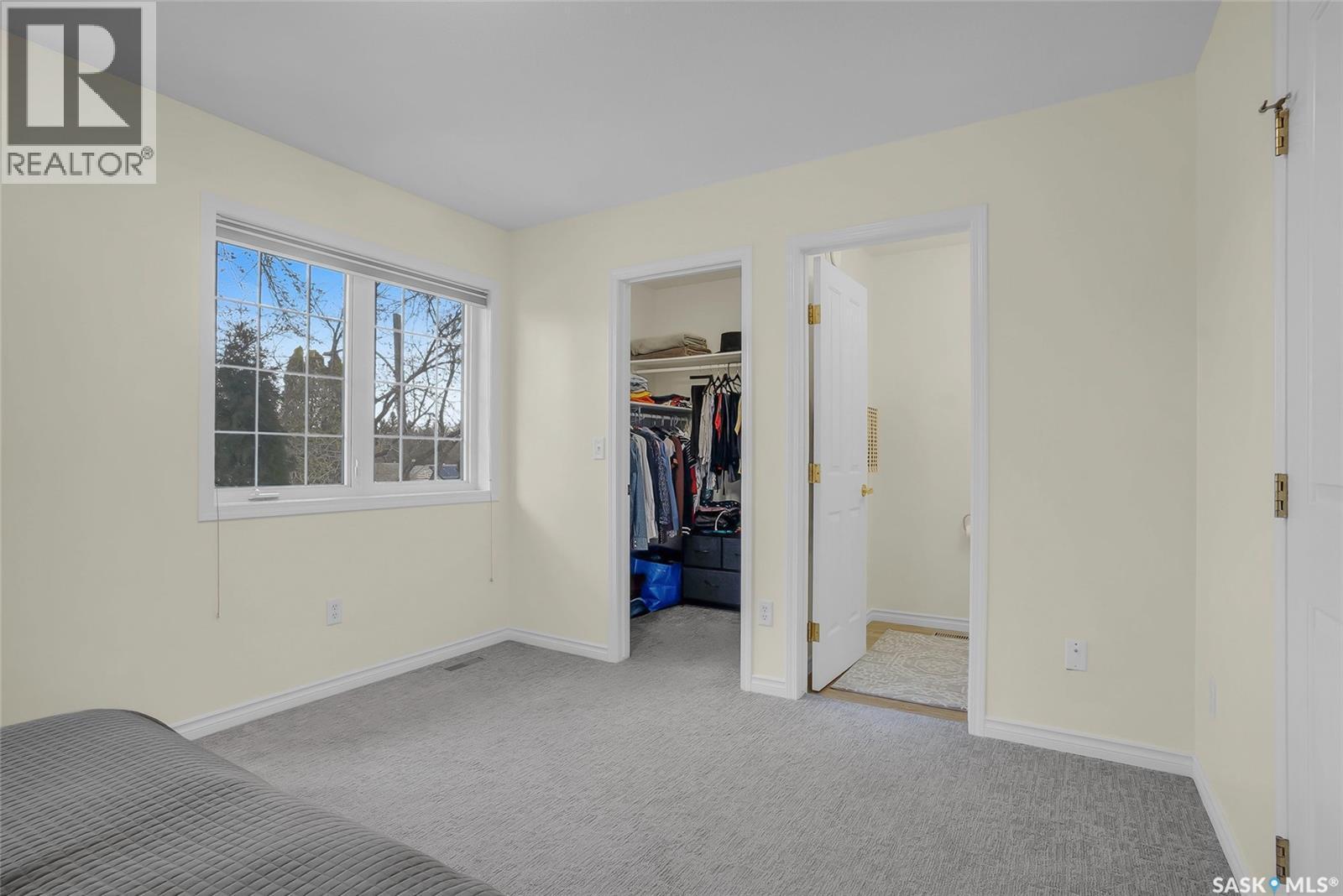 1122 12Th Street E, Saskatoon, SK - Indoor