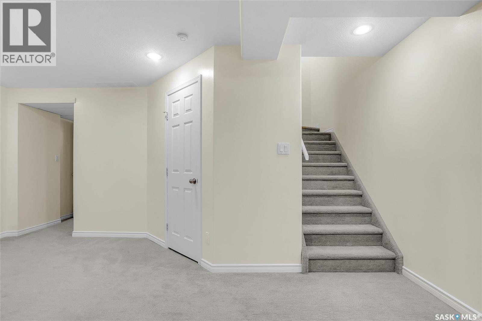 1122 12Th Street E, Saskatoon, SK - Indoor Photo Showing Other Room