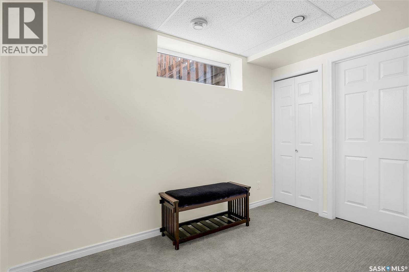 1122 12Th Street E, Saskatoon, SK - Indoor Photo Showing Other Room