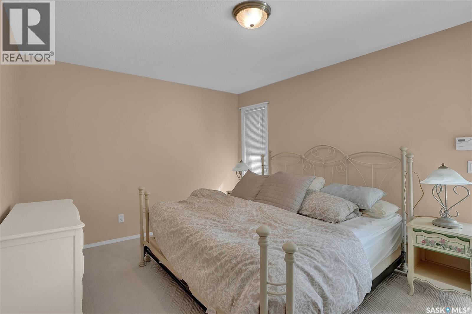 1684 Fenwick Crescent N, Regina, SK - Indoor Photo Showing Bedroom