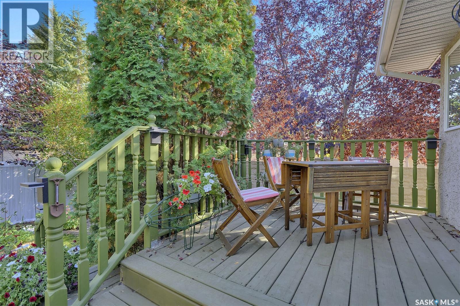 1684 Fenwick Crescent N, Regina, SK - Outdoor With Deck Patio Veranda