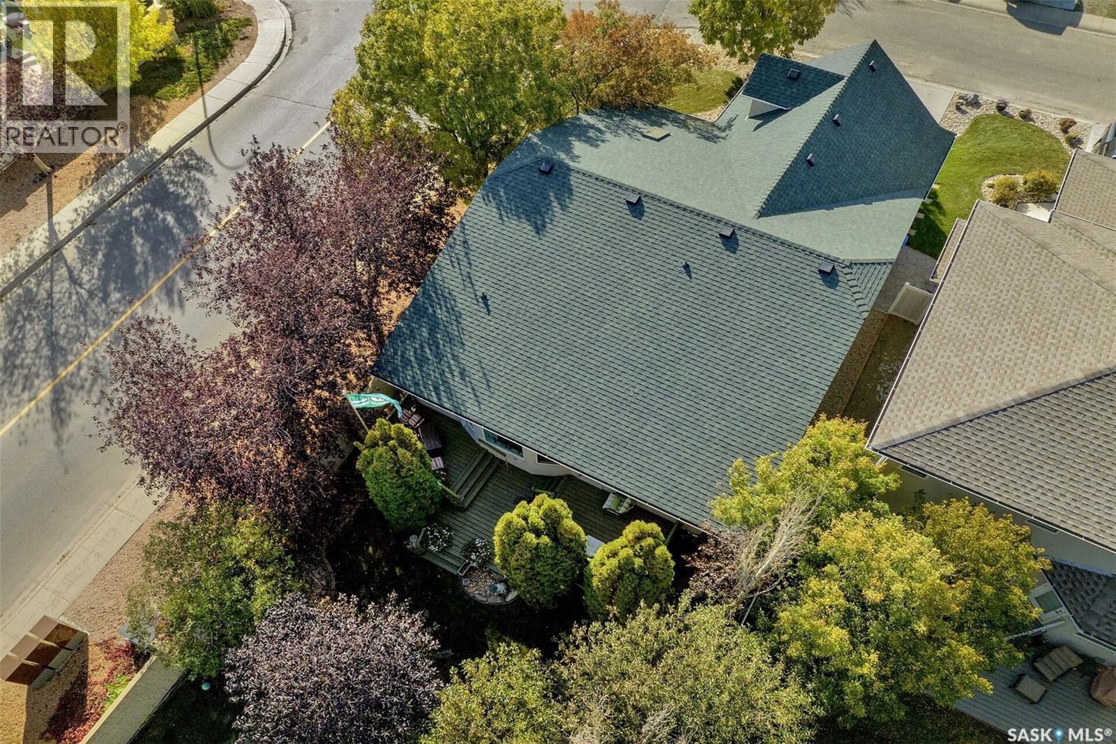 1684 Fenwick Crescent N, Regina, SK - Outdoor