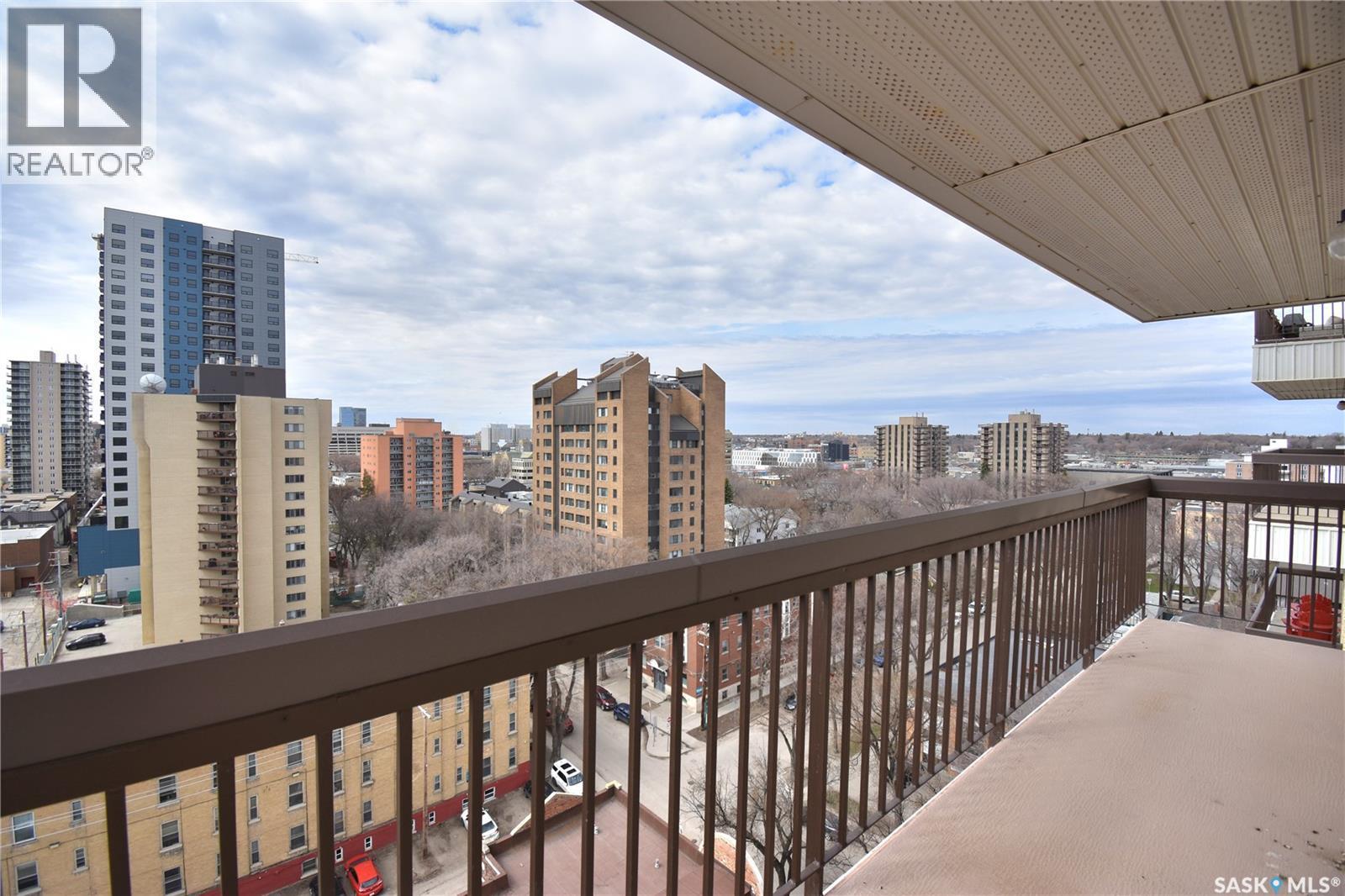 1003 510 5Th Avenue N, Saskatoon, SK - Outdoor With Balcony