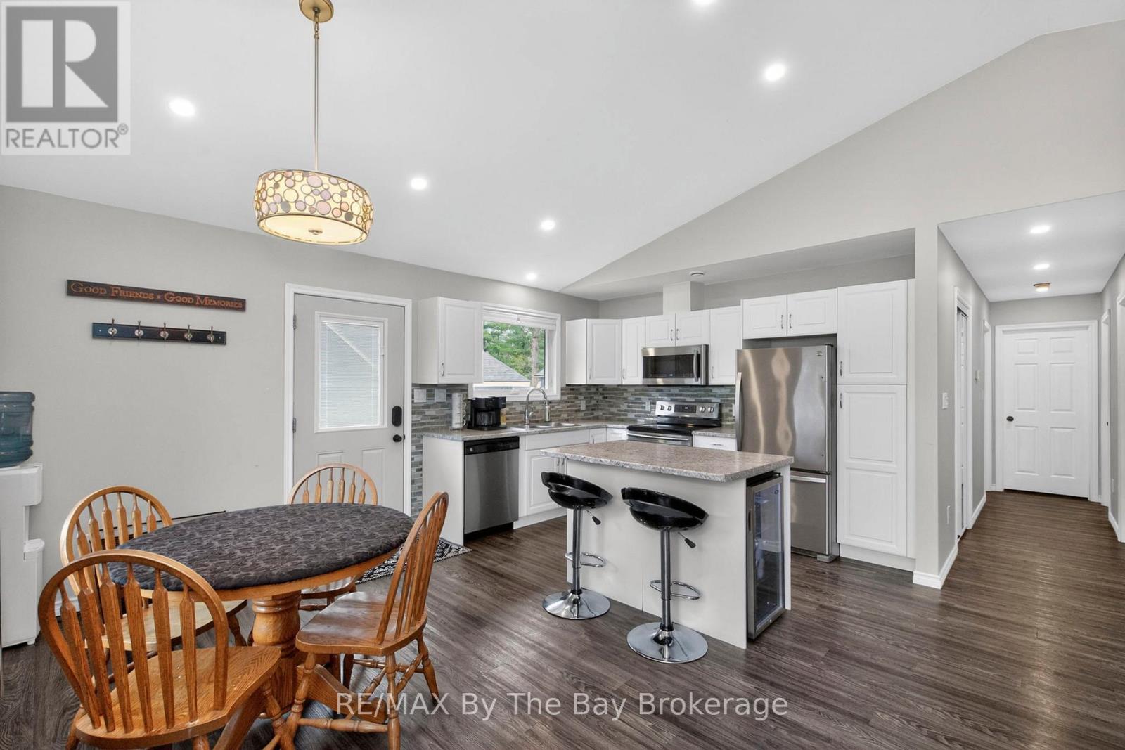12 5Th Lane, Wasaga Beach, ON - Indoor