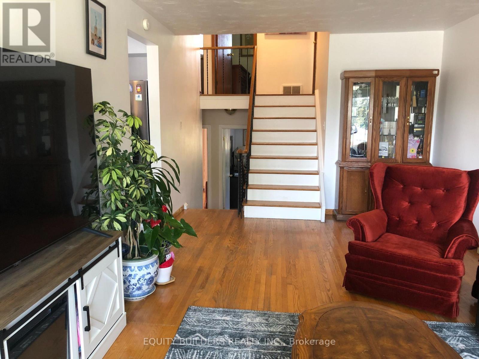 1340 Cedar St. West Street W, Oshawa, ON - Indoor Photo Showing Other Room
