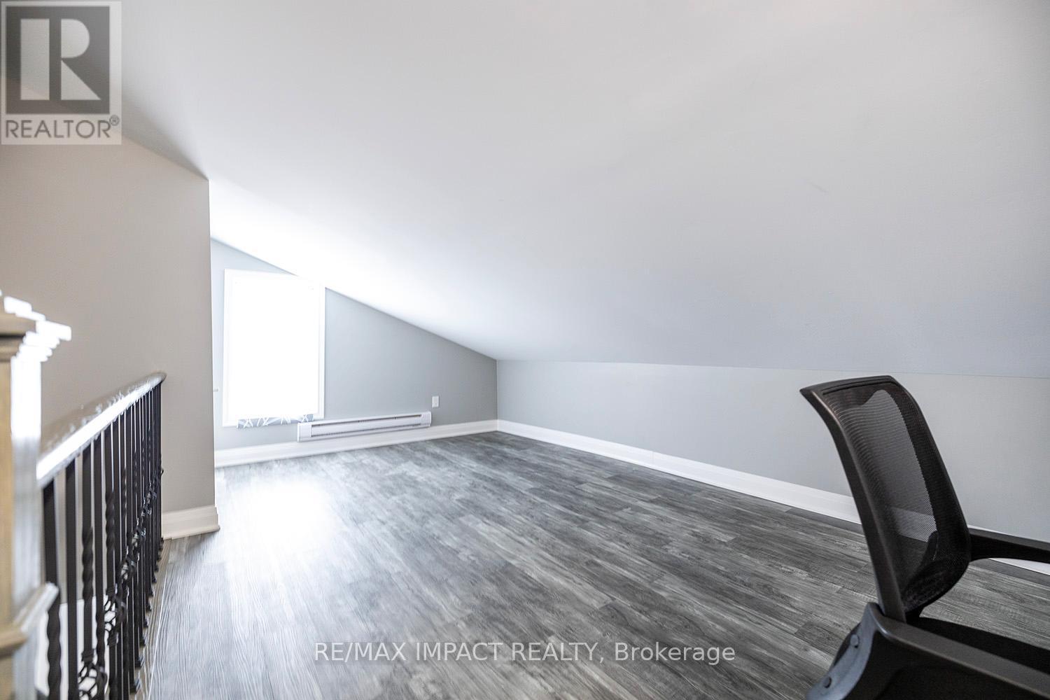 43.5 King Street E, Clarington, ON - Indoor Photo Showing Office