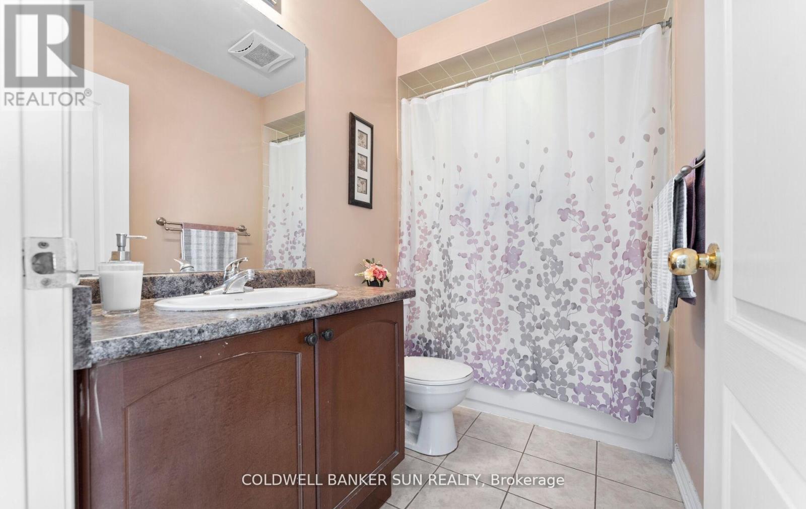 164 Canada Drive, Vaughan, ON - Indoor Photo Showing Bathroom