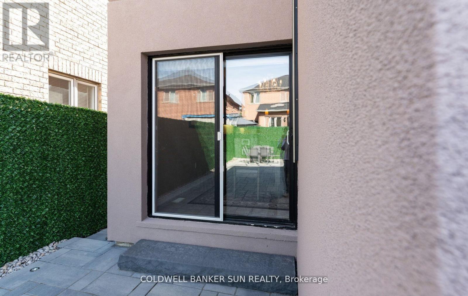 164 Canada Drive, Vaughan, ON - Outdoor