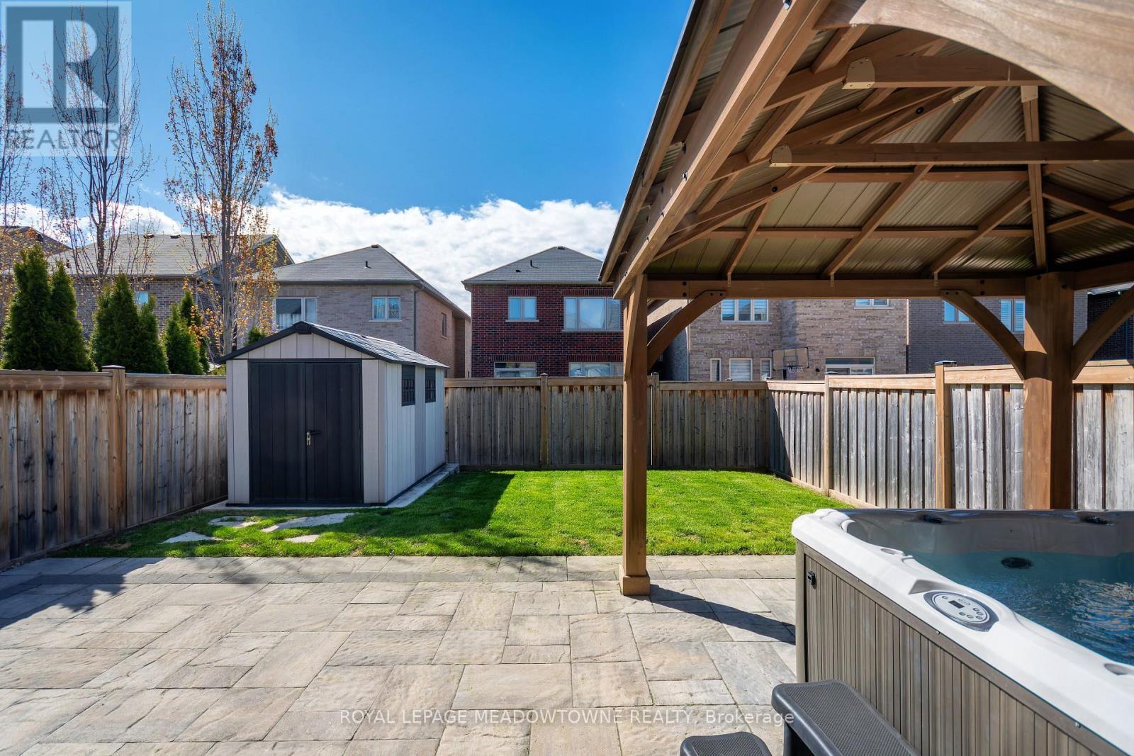 11 Cranbrook Crescent, Vaughan, ON - Outdoor