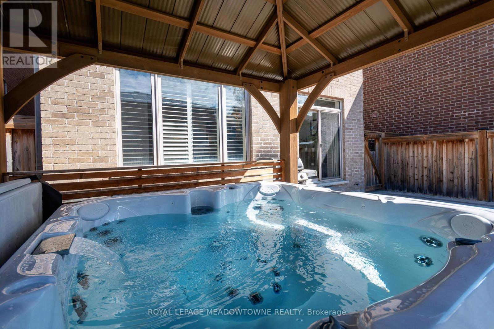11 Cranbrook Crescent, Vaughan, ON - Outdoor