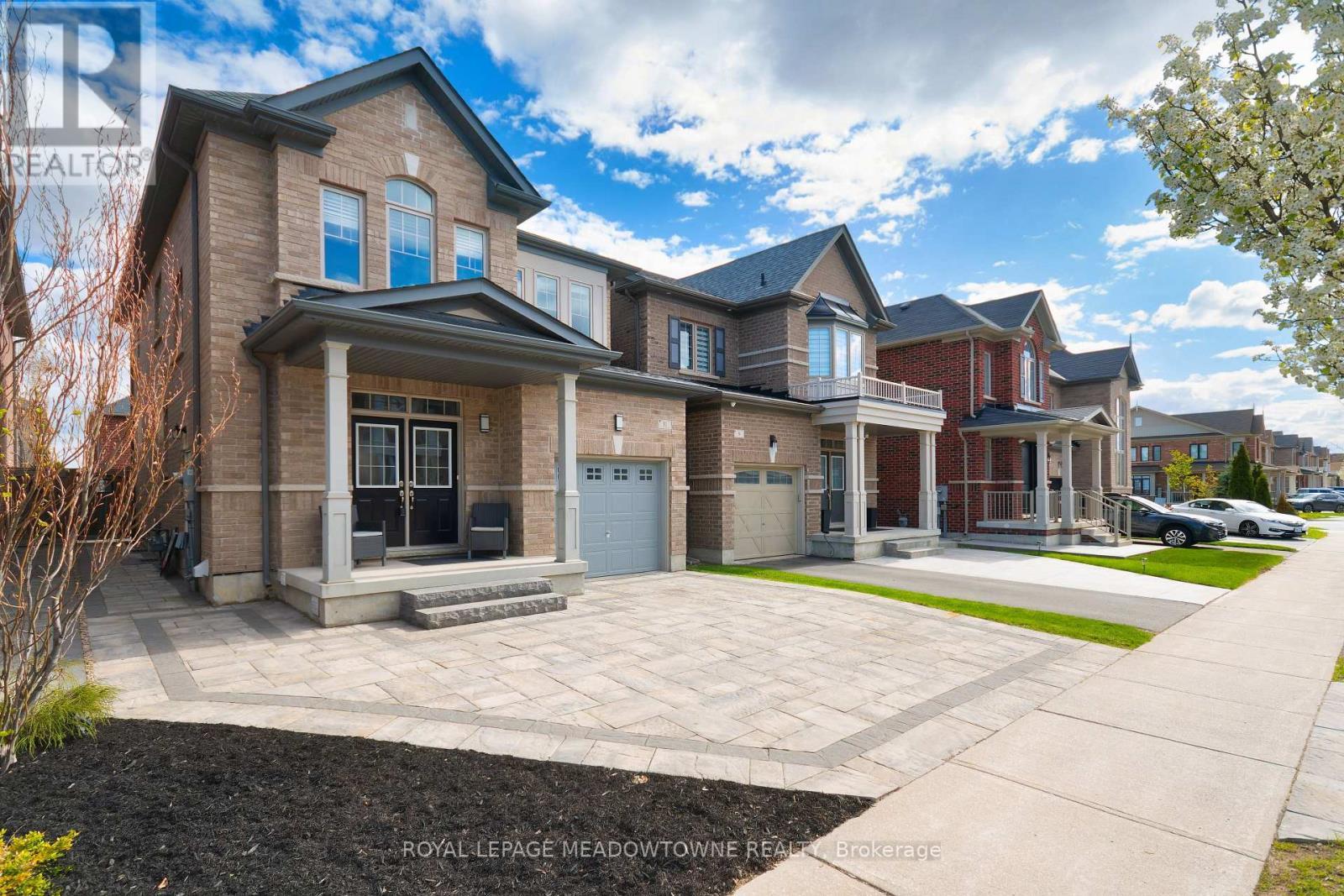 11 Cranbrook Crescent, Vaughan, ON - Outdoor With Facade