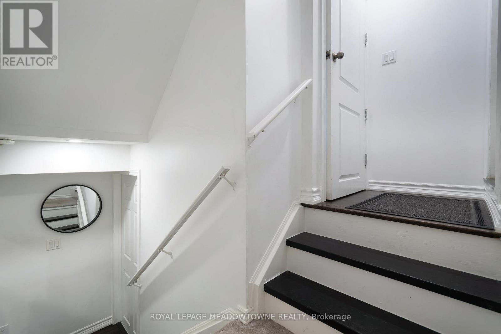 11 Cranbrook Crescent, Vaughan, ON - Indoor Photo Showing Other Room