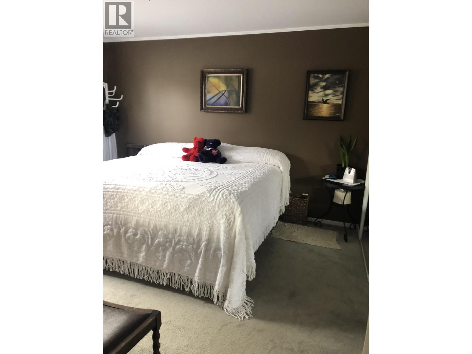 1140 N Third Avenue, Williams Lake, BC - Indoor Photo Showing Bedroom